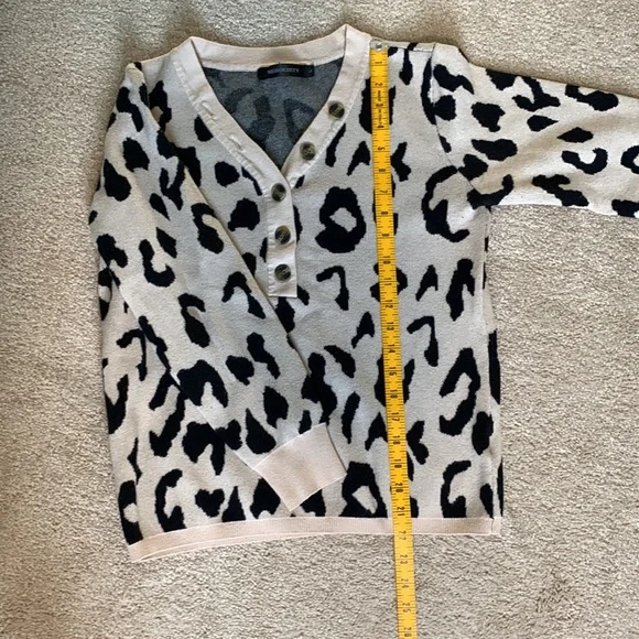 Merokeety Leopard Sweater - Picture 3 of 6